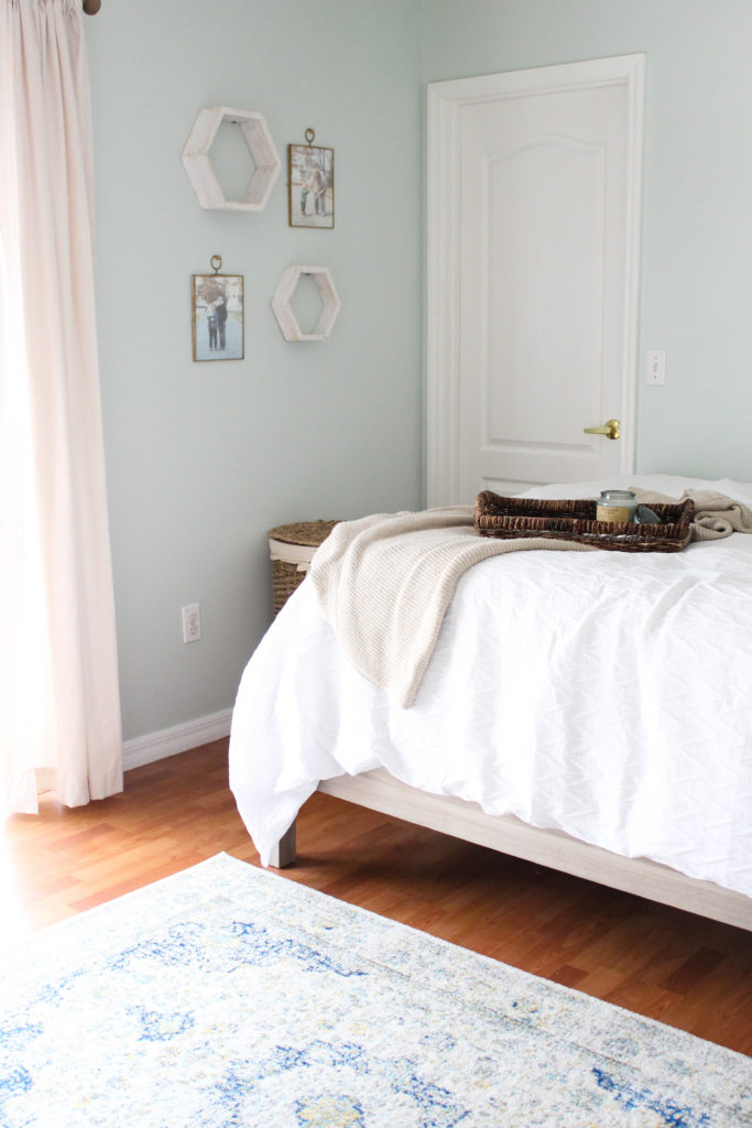 How to Organize and Create a Relaxing Guest Bedroom Within the Grove